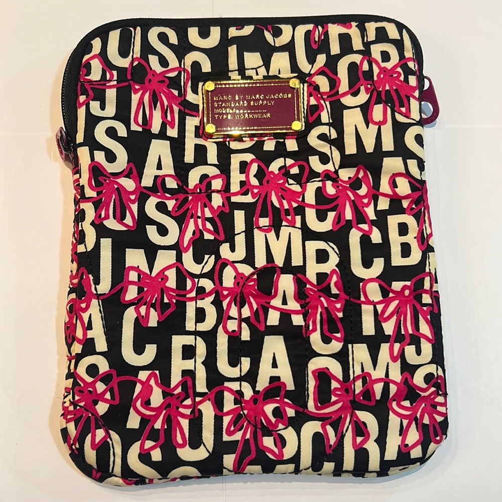 Marc by Marc Jacobs IPad Case Preloved